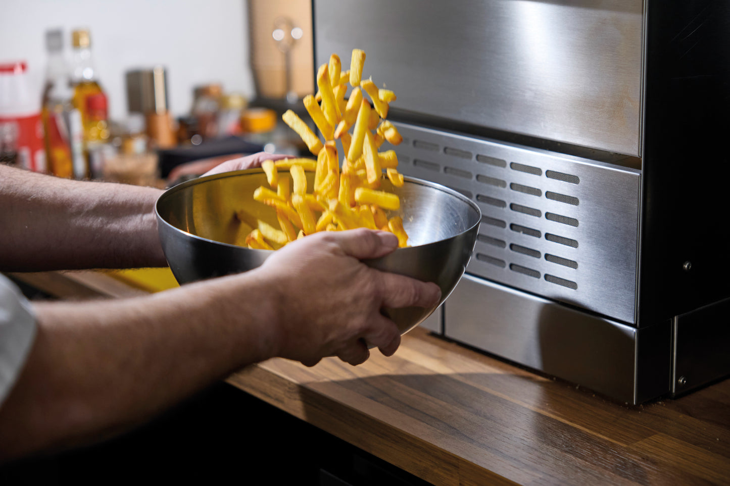Fries ready to serve prepared in Lincat Air Fryer Air0