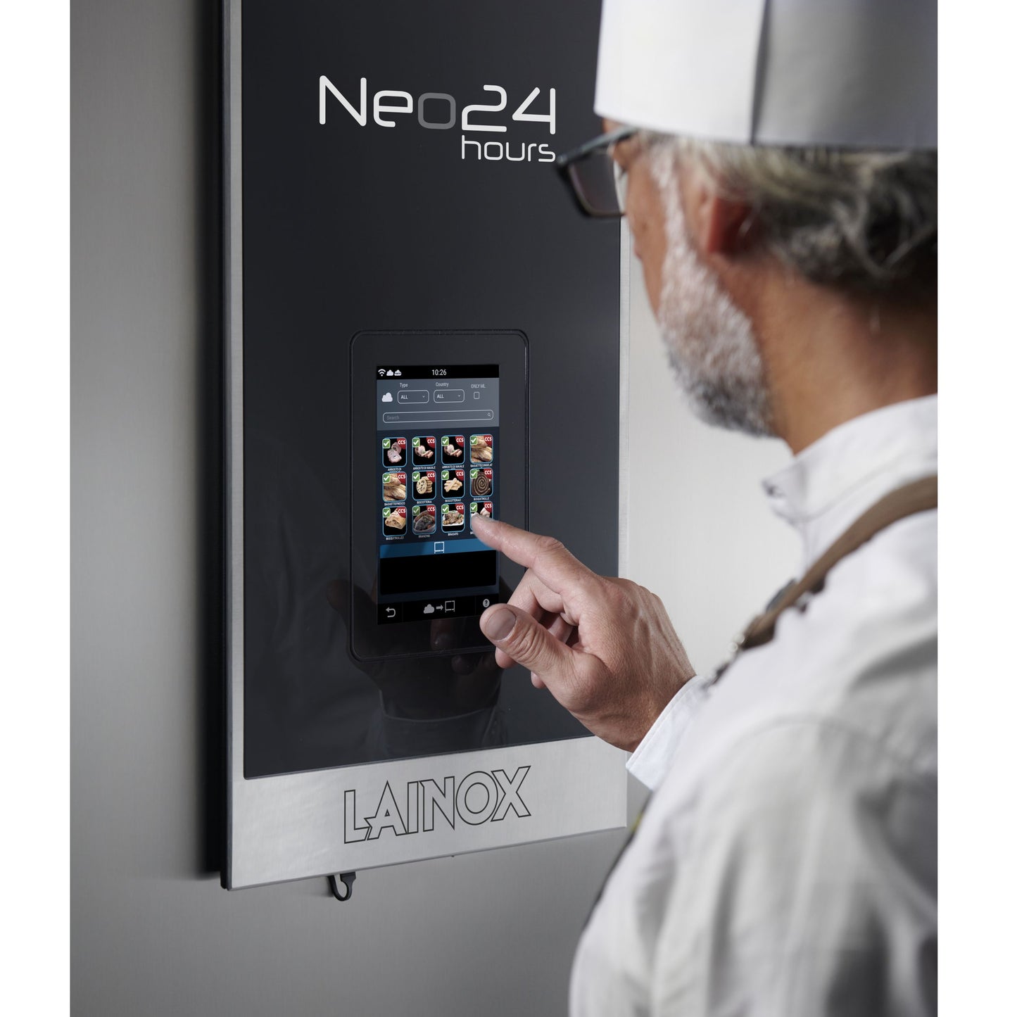 Lainox Combi-Freeze chef using control panel