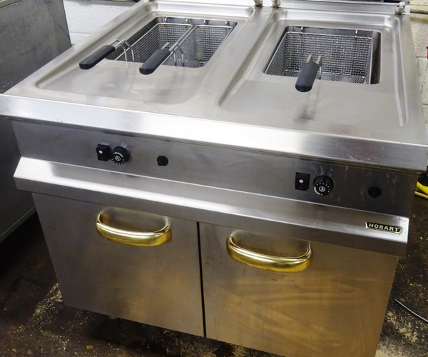 Why Your Kitchen Should Consider Commercial Electric Fryers
