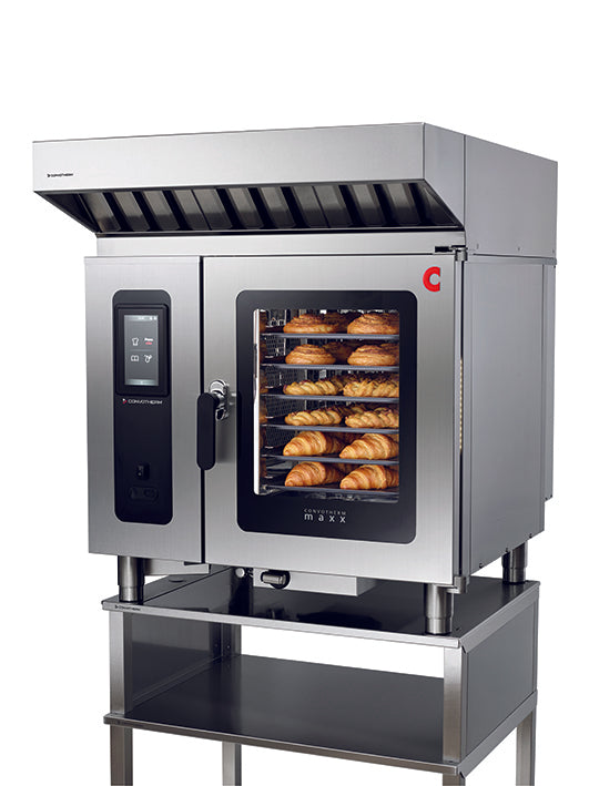 MAXX 6.10 with hood on stand