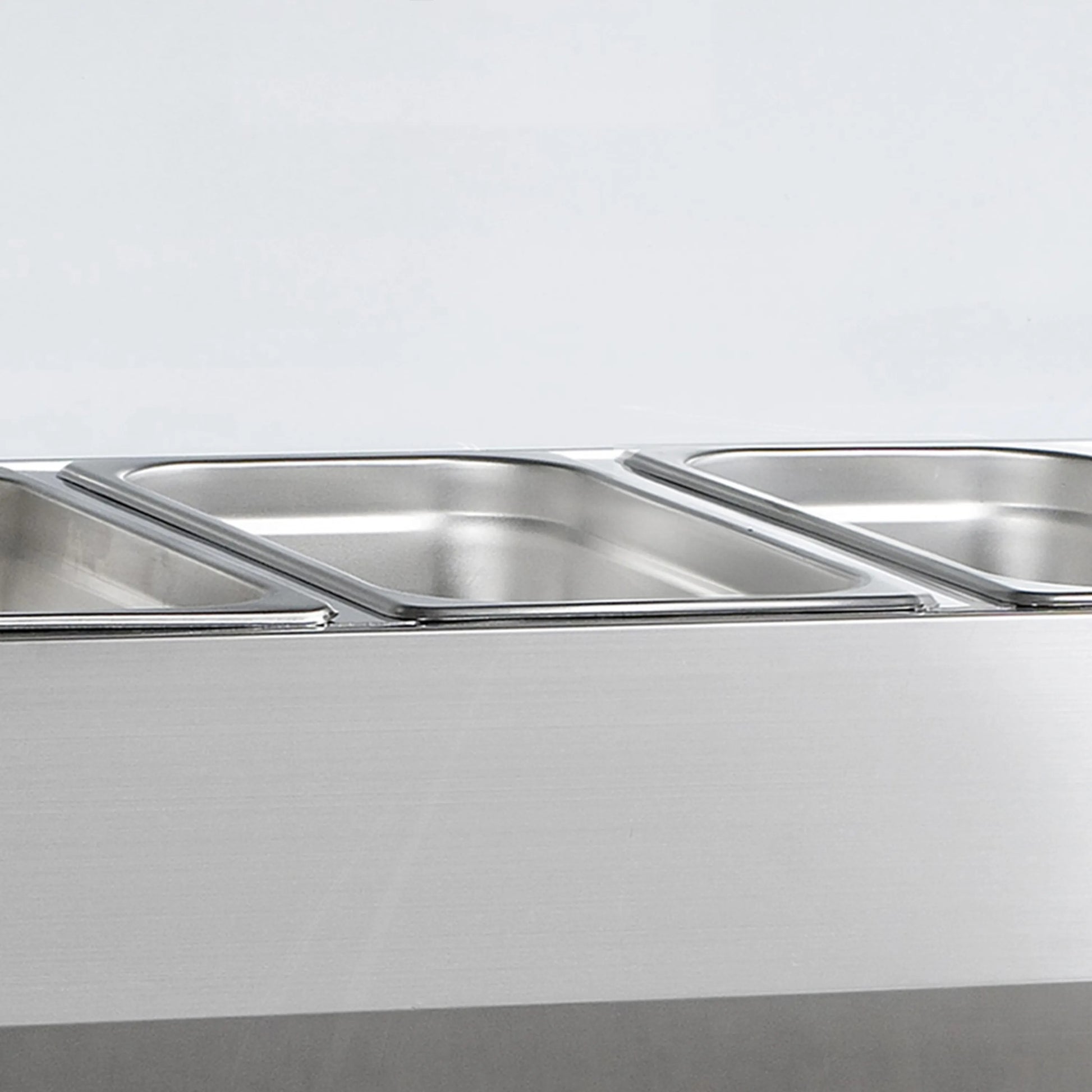 Tefcold Refrigerated toppings unit pan close up