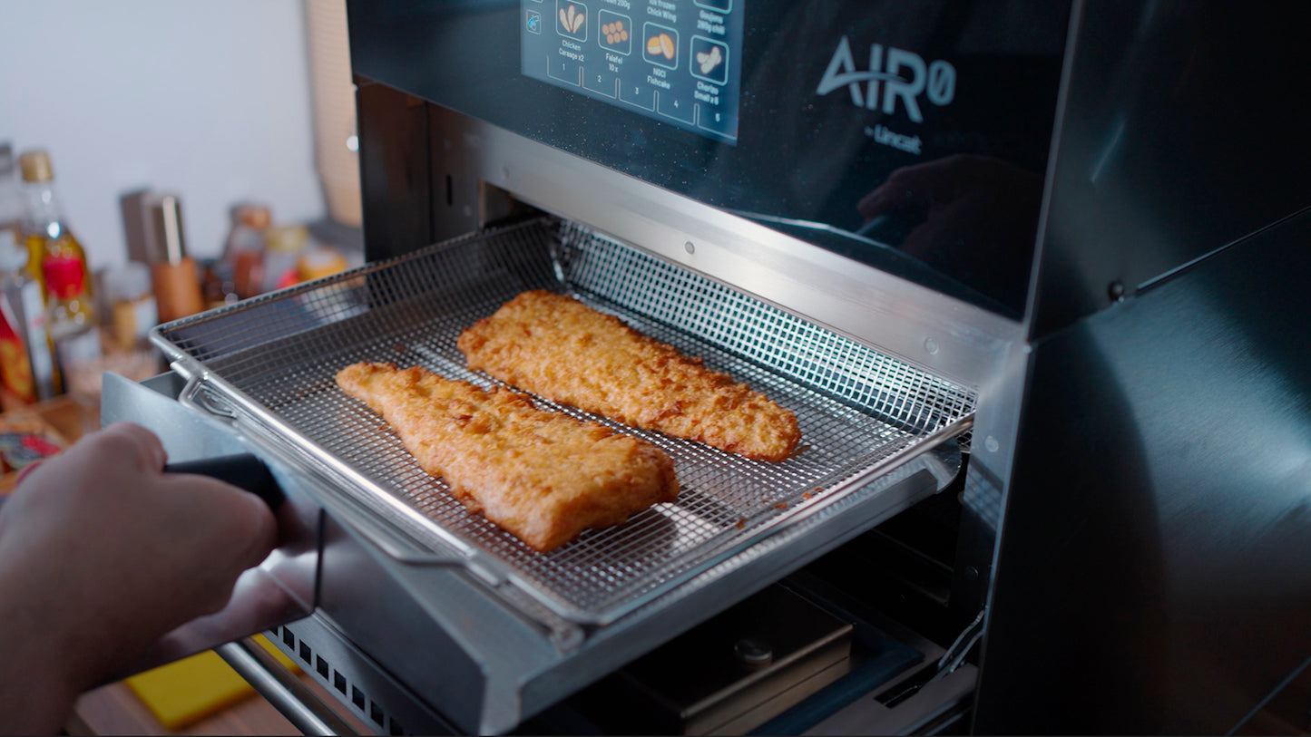 Lincat Air0 AirFryer cooking fish and chips