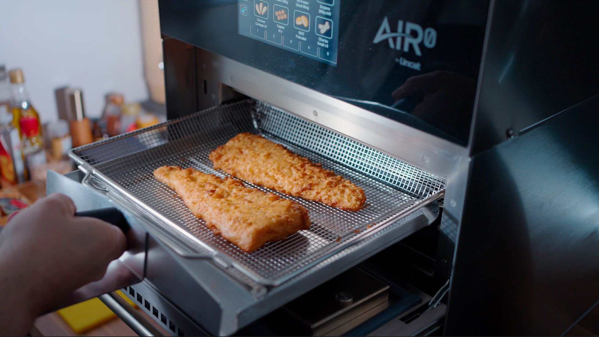 Lincat Air0 AirFryer cooking fish and chips