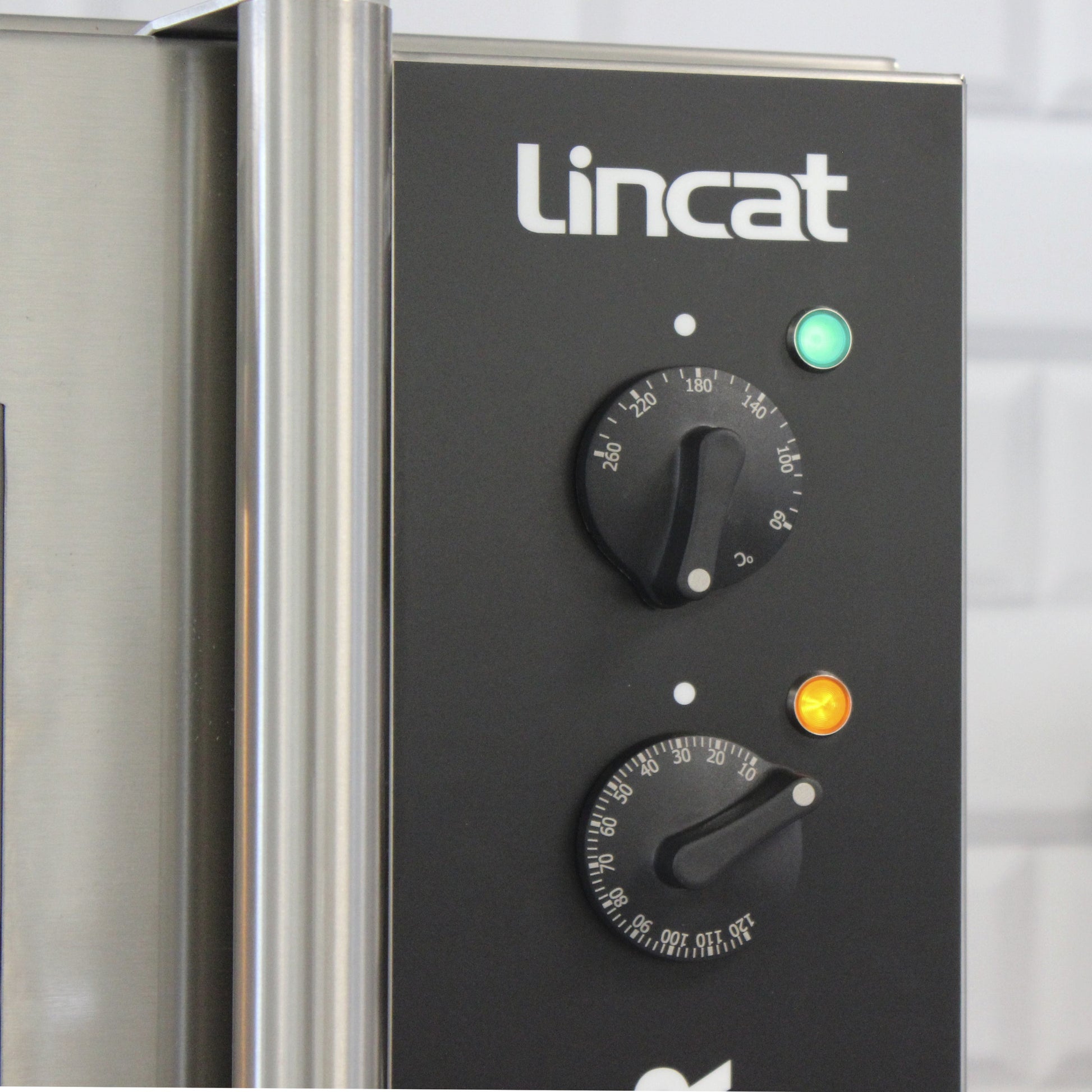 Lincat Convection Oven CO343M - controls