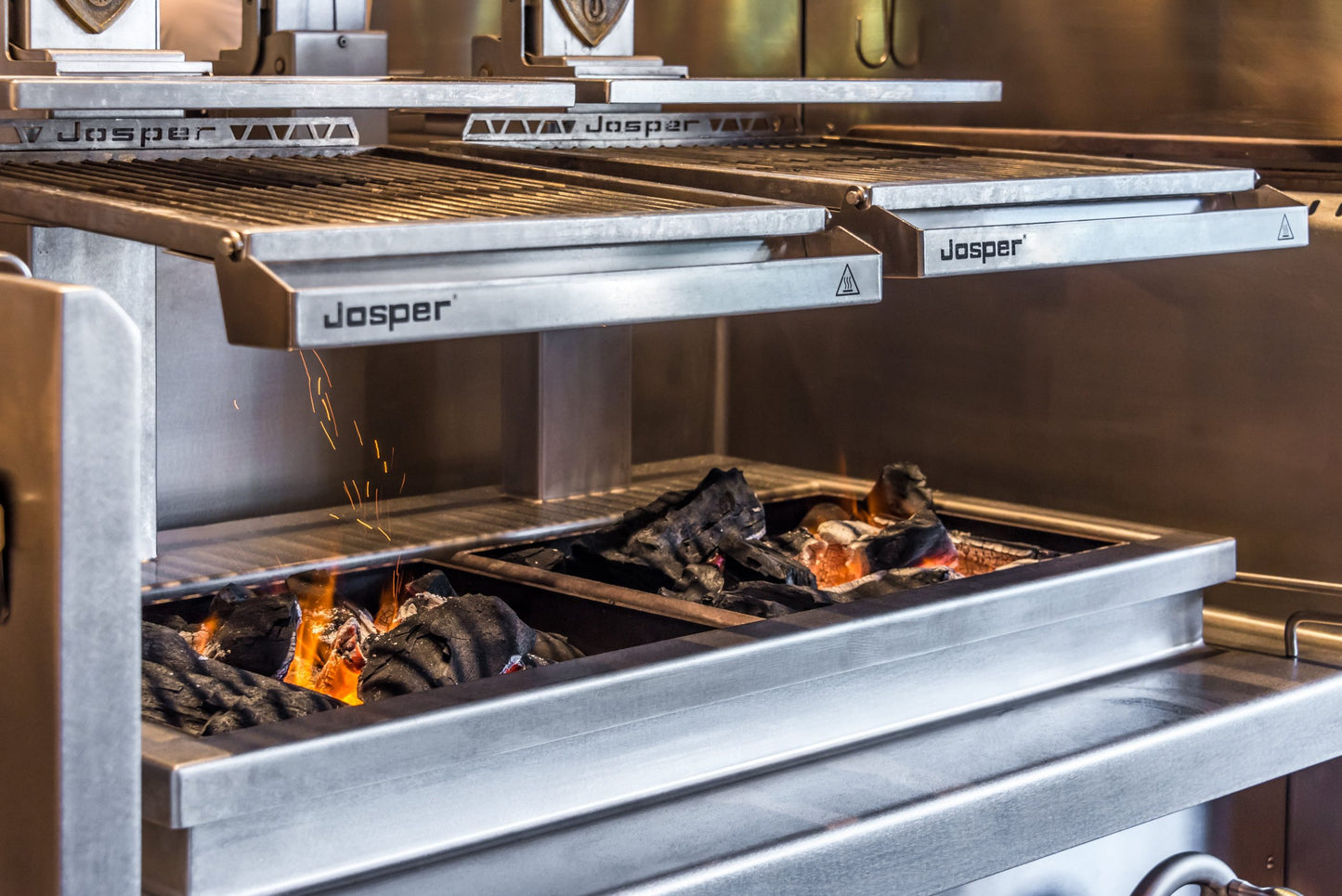 Josper oven lit